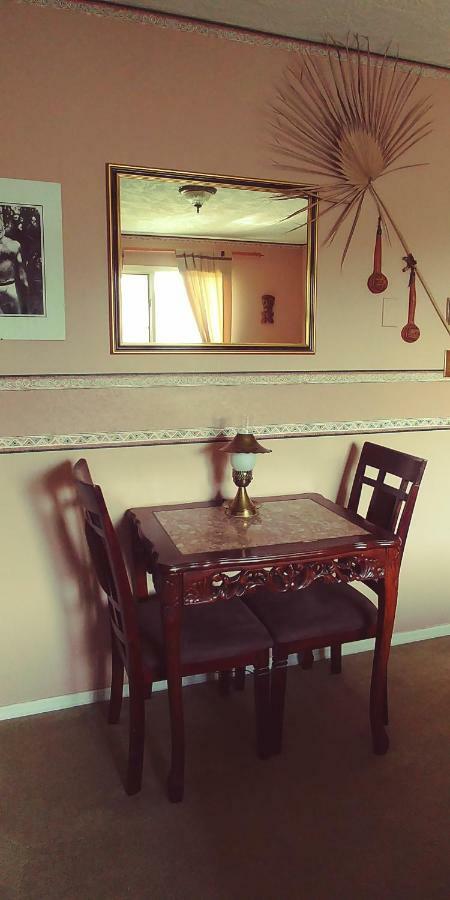 Bed & Breakfast Hemingway's By The Sea